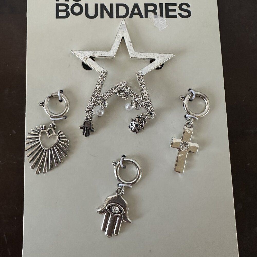 No Boundaries Pin & Charm Set – Fashion Accessories for Backpacks, Jackets, DIY